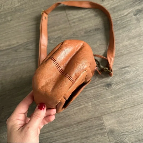 LL Bean | Vintage Leather Shoulder Bag Crossbody - Picture 9 of 9